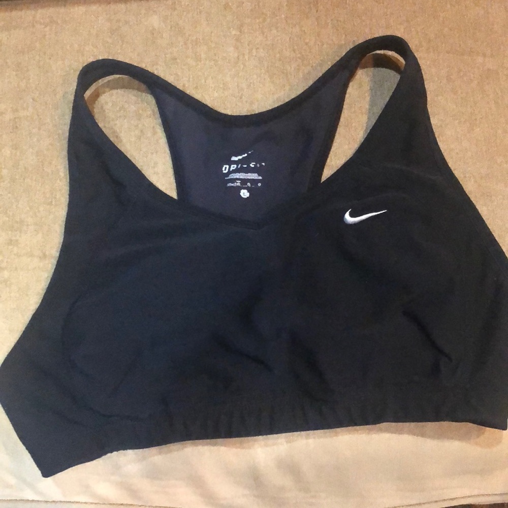 Nike dri-fit black v-neck padded sports bra